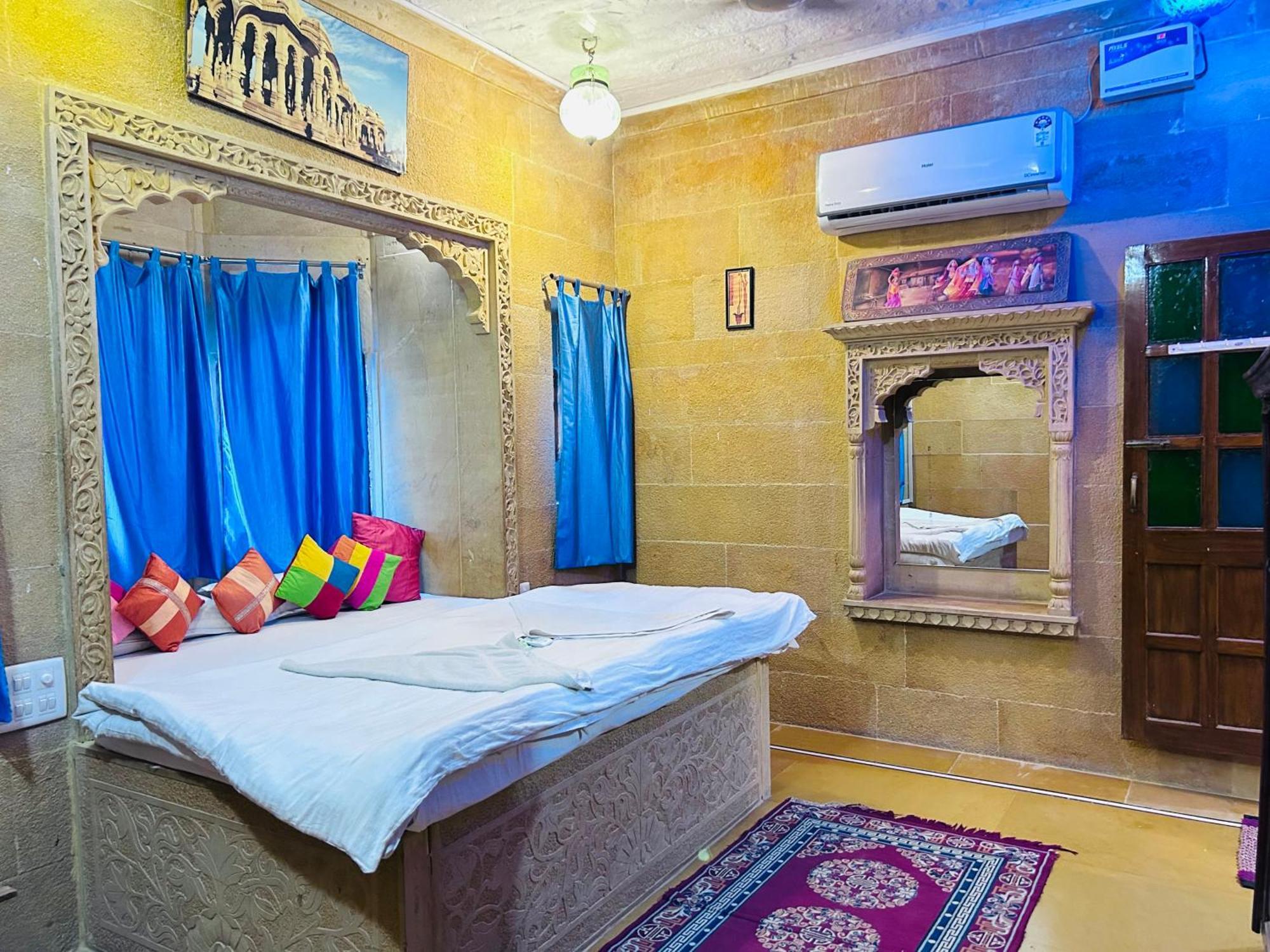 Hotel Pol Haveli Jaisalmer Exterior foto